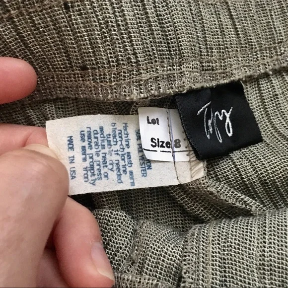 Vintage 70s High Waist Tapered Pants | Geometric Waist Design - Picture 8 of 8